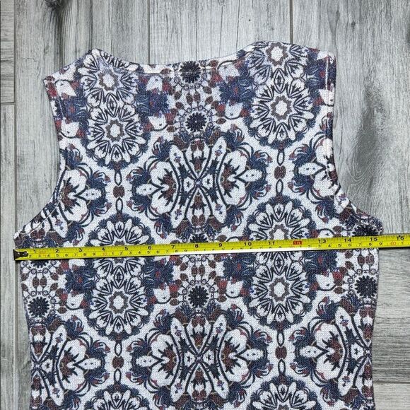 Gage Chic Sleeveless Dress - Picture 10 of 12